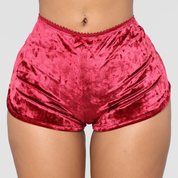 Red velvet pajama set - Picture 2 of 3